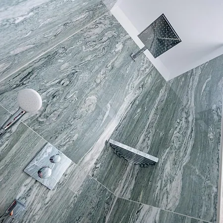 Quartier 6 - App 02 *